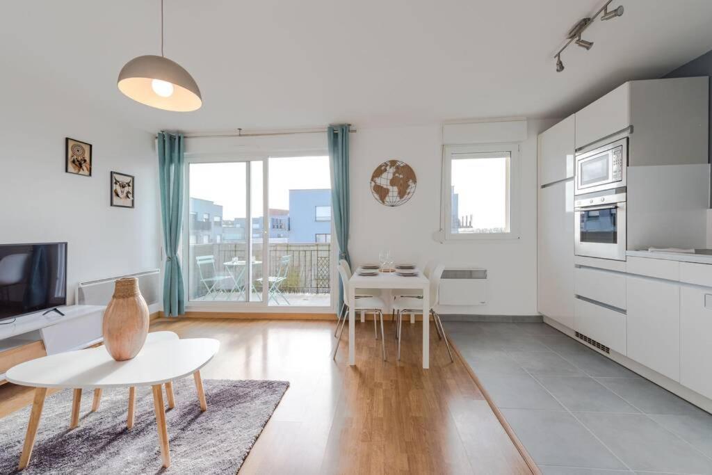 Crystal Apartment Disneyland Bmyguest Монтеврен Экстерьер фото